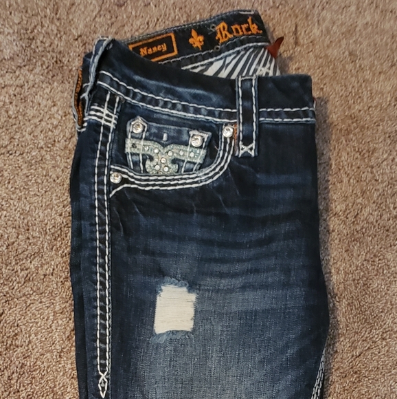 Rock Revival Crop Jeans - Picture 1 of 3